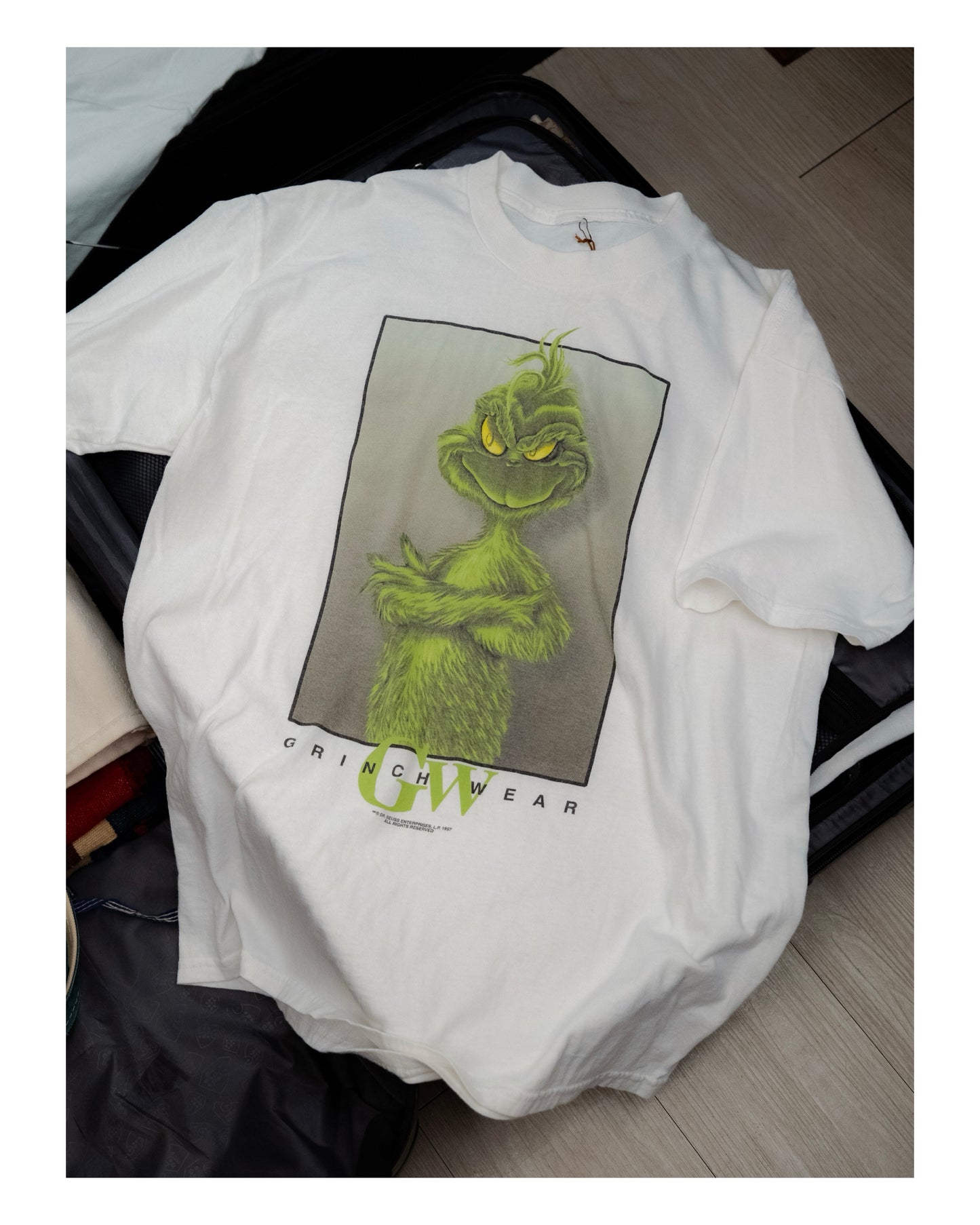 1990年代のドクター・スースのグリンチ グラフィックTシャツ